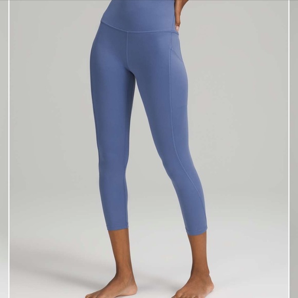 Lululemon align crops with pockets - Picture 1 of 4